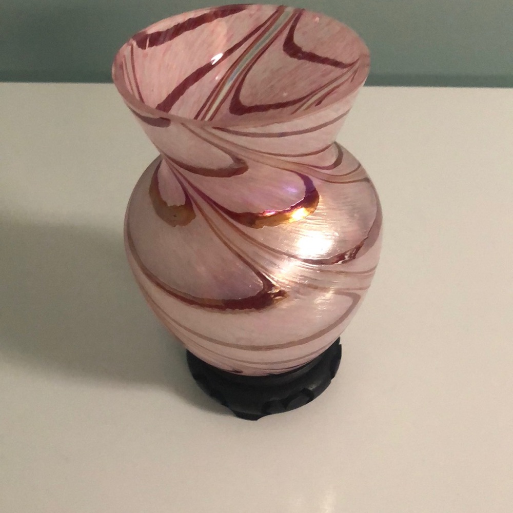 Glass Vase - Picture 1 of 4